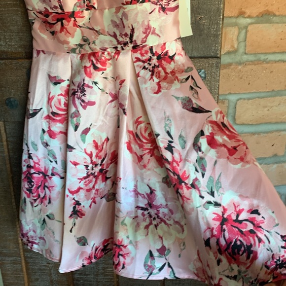 NWT pink homecoming mini dress floral fit & flare … perfect for HOCO size 3 - Picture 9 of 15